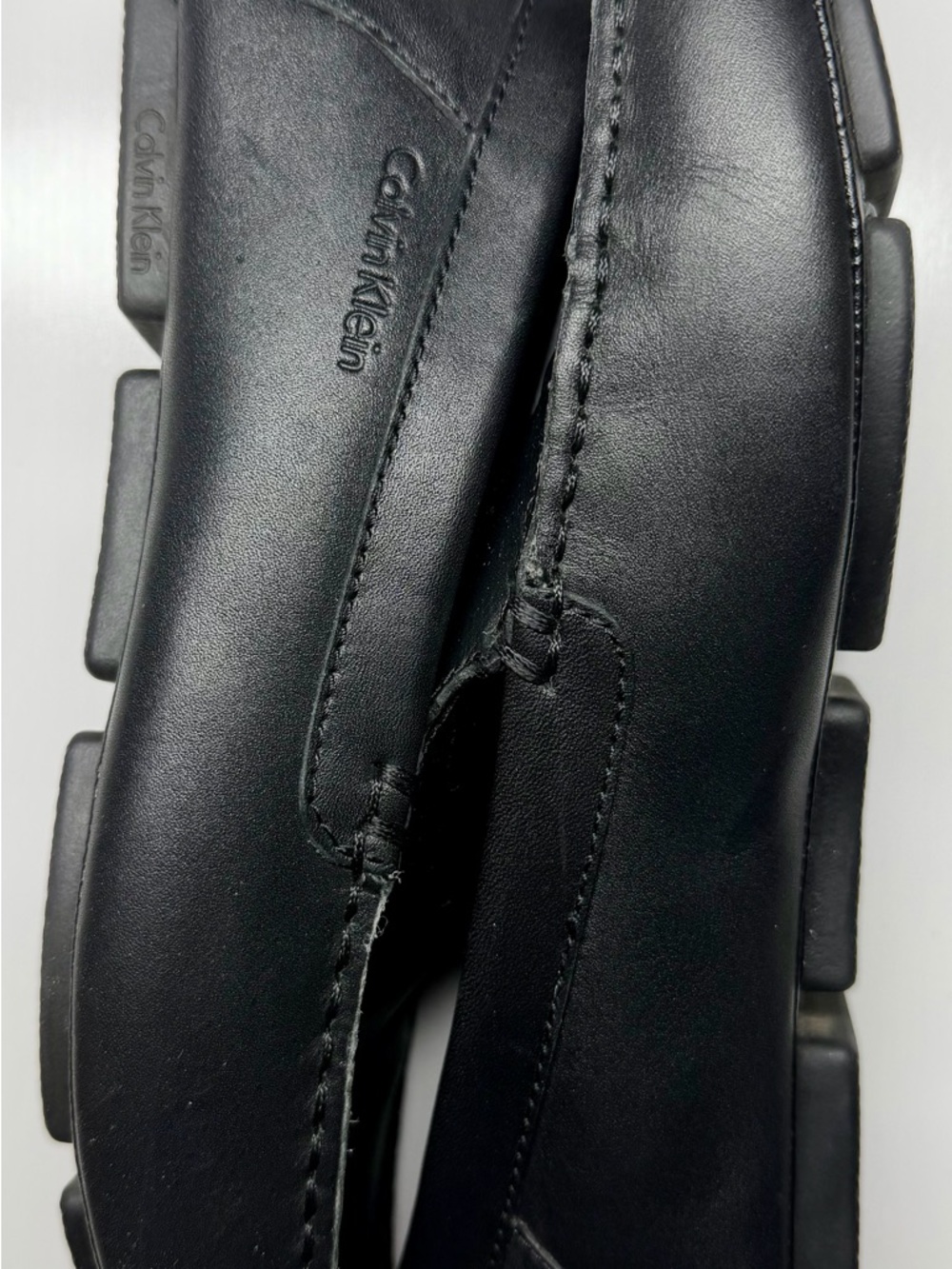 Calvin Klein Men’s Black Leather Loafers – Size 8.5